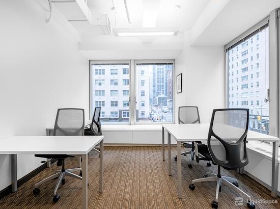 Working at Regus | 57 W 57th at New York