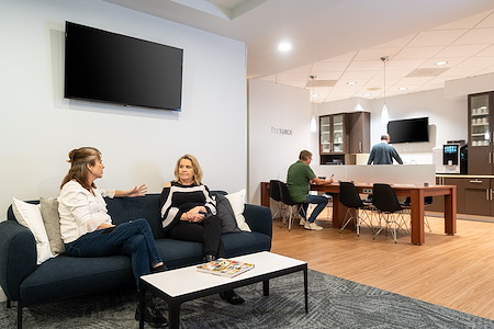 Regus | Centerpointe - Private Office