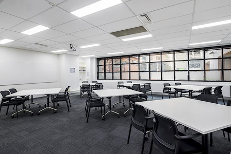 CorporateCubes.Co - 607 Bourke Street - Daintree I 20 Person Training Room