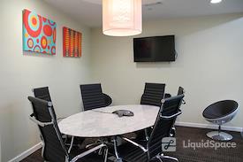 Jay Suites - 10 Times Square