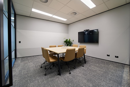 Workspace365 - Boundary Street - Meeting Room 1