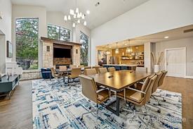 Apt CoWork at Toscana at Valley Ridge