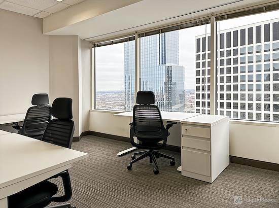 Working at Regus | West Loop 200 S. Wacker at Chicago