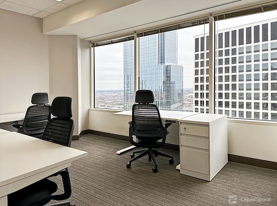 Working at Regus | West Loop 200 S. Wacker at Chicago