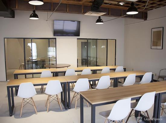 Working at Marken Co-Working at Devine