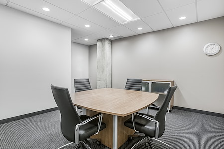Regus | Lebourgneuf - Meeting Room