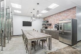 Regus || Embarcadero Place