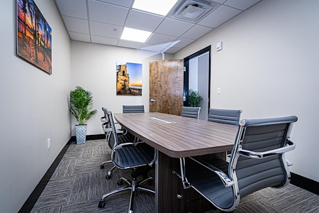 W Executive Suites | West Palm Beach - Small Conference Room