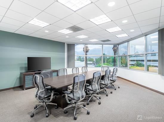 Working at Regus | Huntington Drive at Arcadia