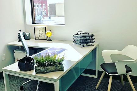 Office Evolution - Summit - Day Office
