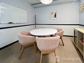 SPACES | CA, Emeryville - 1900 Powell Street