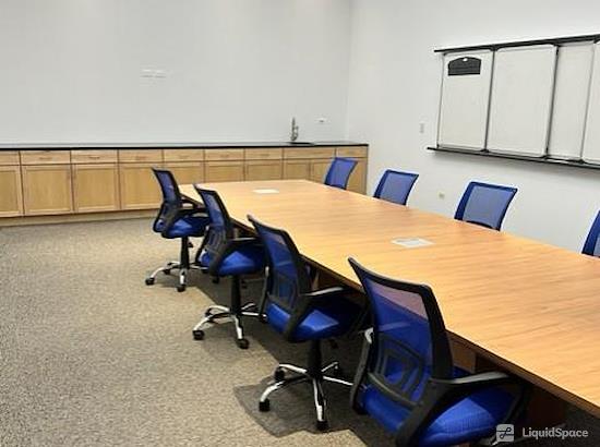 Working at Office Evolution - Roselle at Roselle