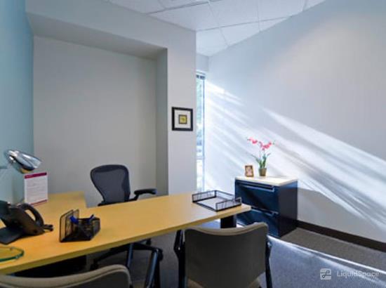 Working at Regus | Iron Point at Folsom