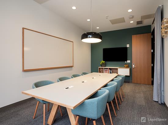 Working at SPACES | West Hartford - Spaces Blue Back Square at West Hartford