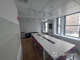 SaGE@276Fifth