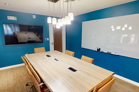 Apt CoWork at Cottonwood Bayview - Conference Room 1
