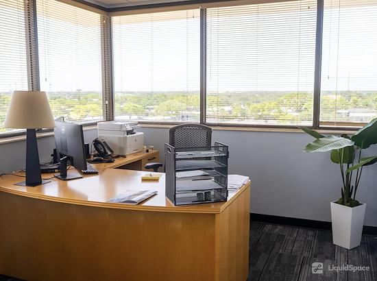 Working at Intelligent Office - Palm Beach Gardens at Palm Beach Gardens