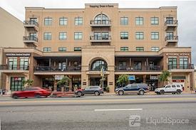 Regus | Alliance Center