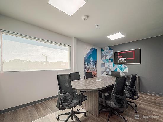 Working at Red Tangle Smart Offices at Magnolia