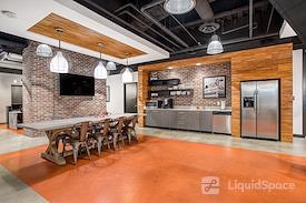 Regus || Burbank Media District