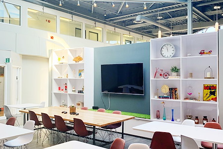 Head Office Ottawa - Co-working Day Pass