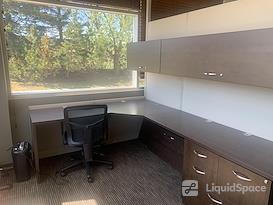 Zeina's Office Space