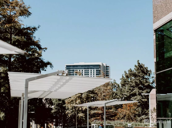 Working at Common Desk - Dallas Arts District at Dallas