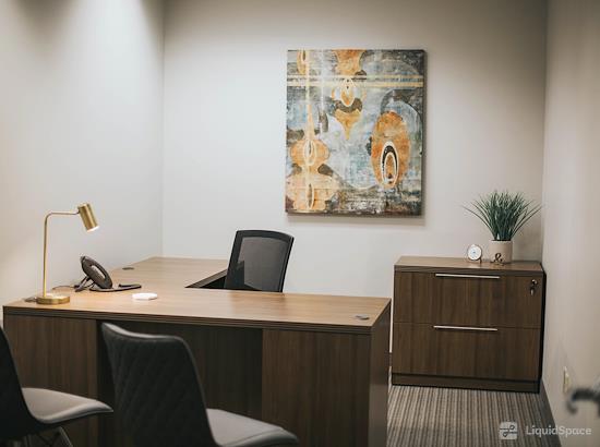 Working at Executive Workspace| Uptown at Dallas