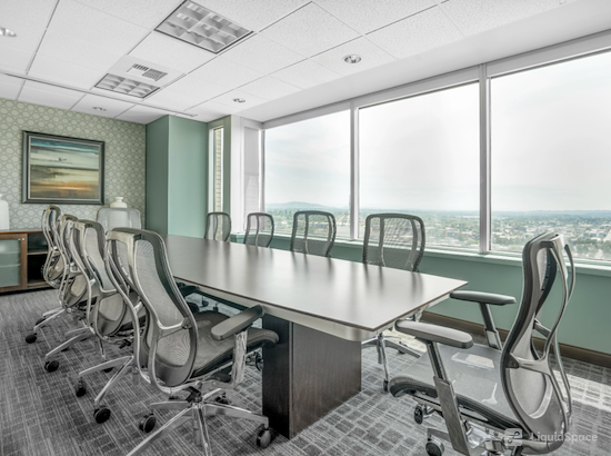Working at Regus || Liberty Centre Lloyd District at Portland