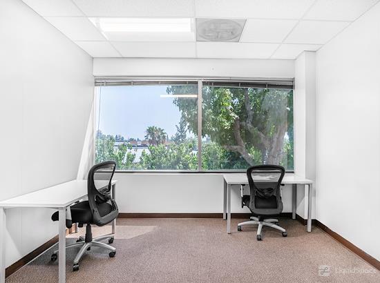 Working at Regus | 4900 California Avenue at Bakersfield