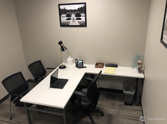 Working at Crescent Executive Suites at Spokane