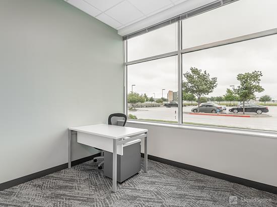 Working at Regus || Craig Ranch at McKinney