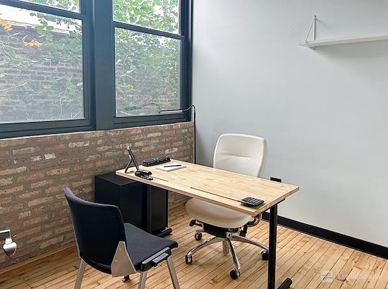 Working at Regus | Chicago - Ravenswood Ave at Chicago