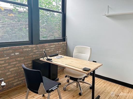 Working at Regus | Chicago - Ravenswood Ave at Chicago