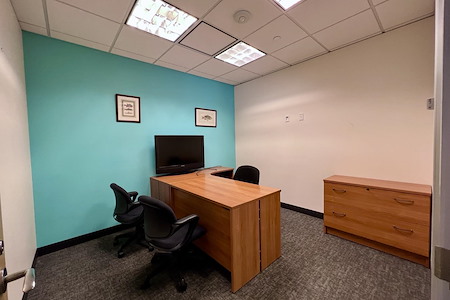 SURF Incubator - Cacao: Quiet 4-Person Meeting Room