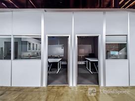 Pro Desk Space