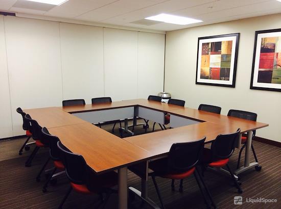 Working at Metro Offices - Farragut at Washington