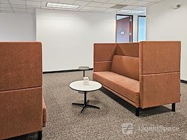 Regus | IL, Buffalo Grove - E Lake Cook Rd