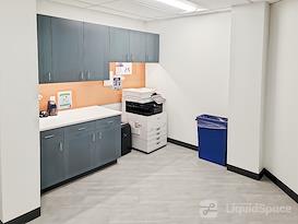 Regus | Everett - Airport Rd