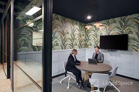 CreativeCubes.Co - Carlton