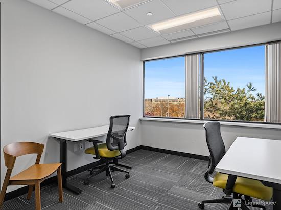 Working at Boston Offices Burlington Center at Burlington