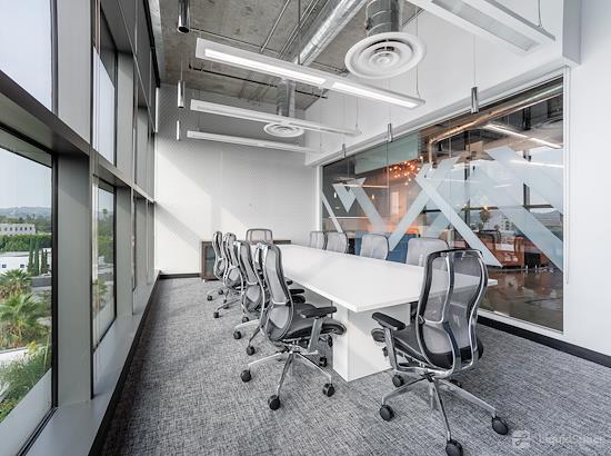 Working at Regus || Lankershim Plaza at North Hollywood