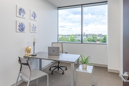 Quest Workspaces- Boca Raton - Exterior Office