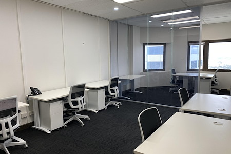 workspace365 Bondi Junction - 10 Person Corner Ocean Office