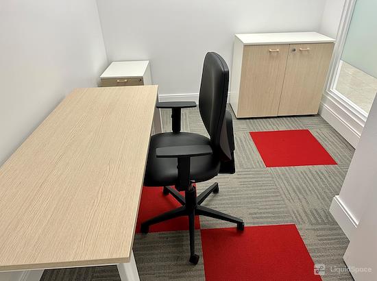Working at Work Plus Office at Miami