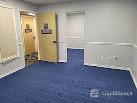 Crealde Business Center LLC