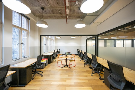Czar Workspace - Desk 1