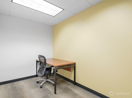 Working at Regus | Berlin at East Berlin
