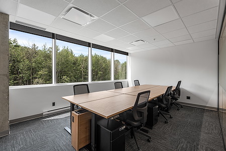 2C2B Coworking- Mascouche - Private office for / Bureau fermé pour 6