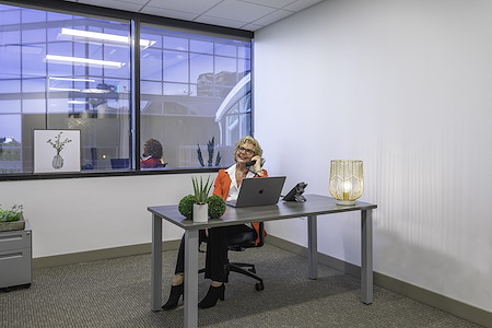 Quest Workspaces - West Palm Beach Downtown - Day Office